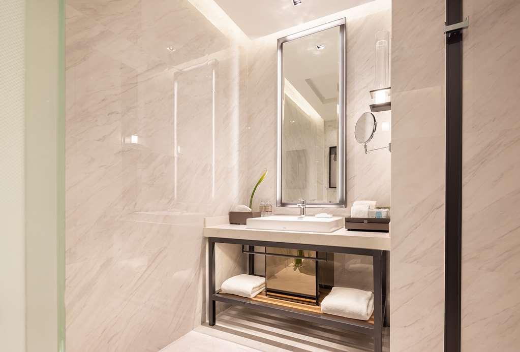 Eastin Grand Hotel Phayathai Bangkok Oda fotoğraf